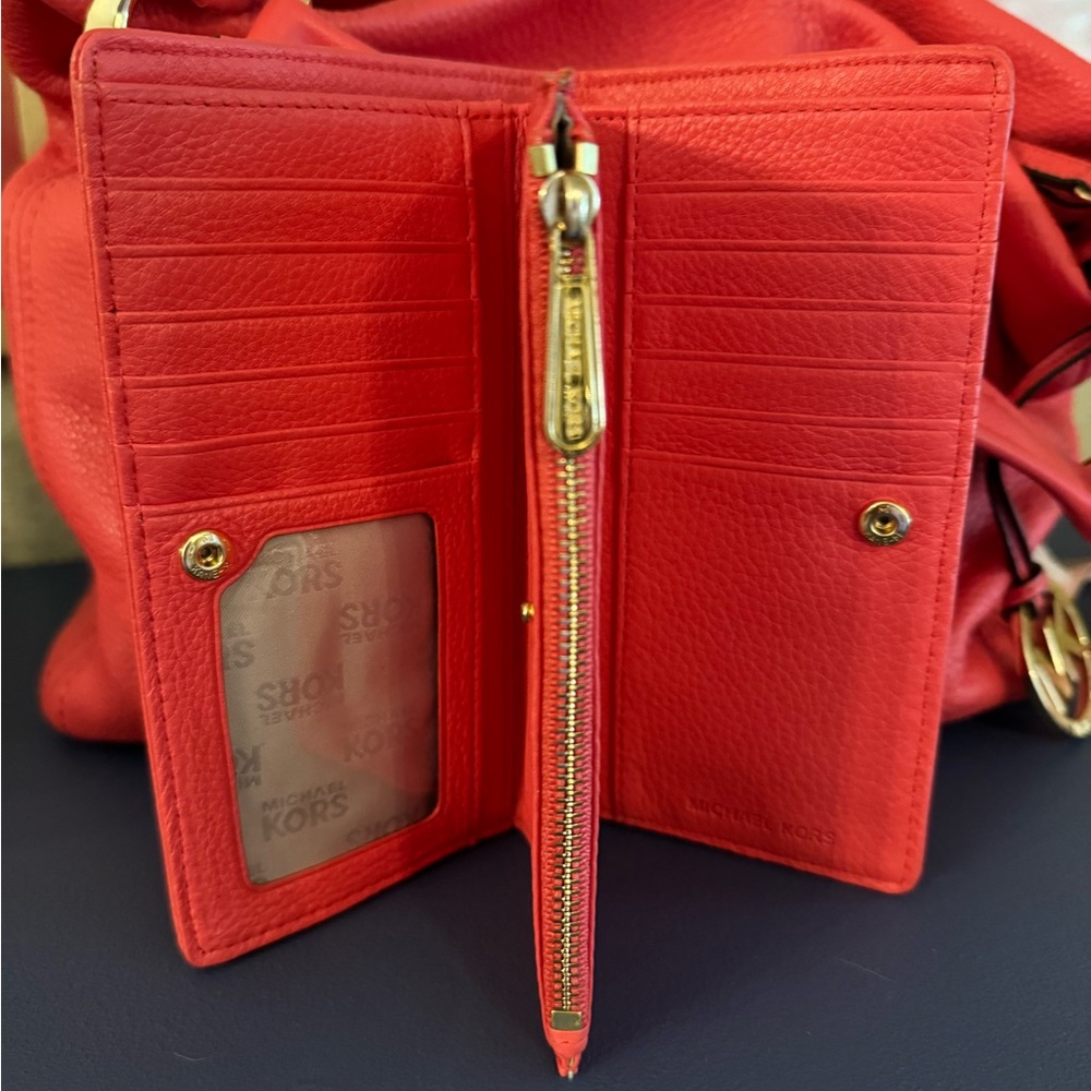 Michael by Michael Kors- purse with matching wallet! Leather in watermelon pink - Picture 8 of 11